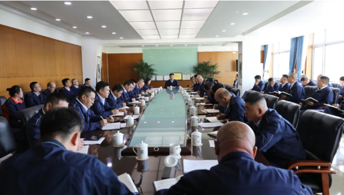 打好年終攻堅(jiān)戰(zhàn)  畫好發(fā)展規(guī)劃圖——楊柳青組織召開三季度安全生產(chǎn)經(jīng)營(yíng)總結(jié)會(huì)